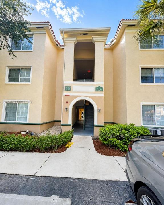 2457 Centergate Dr 203, Miramar, Floride 33025, États-Unis