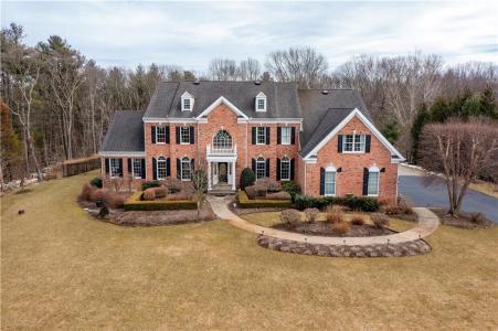 5 Lenihan Lane, East Greenwich, Rhode Island 02818, USA