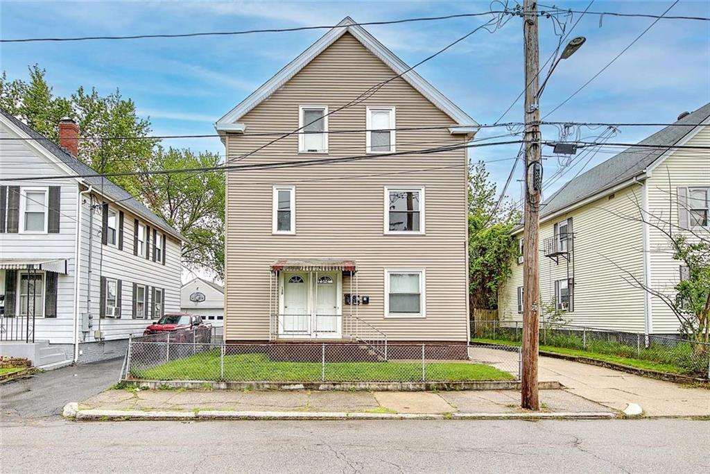 139 Hunts Avenue 1st, Pawtucket, Rhode Island 02861, Estados Unidos