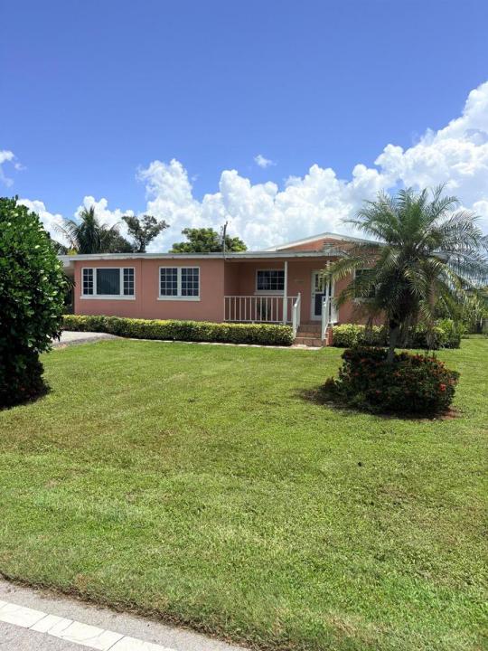 1117 NE 23RD Street, Belle Glade, Florida 33430, USA