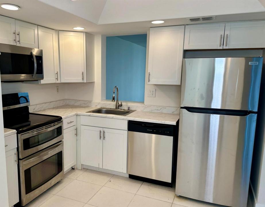 7664 NW 18TH Street 208, Margate, Floride 33063, États-Unis