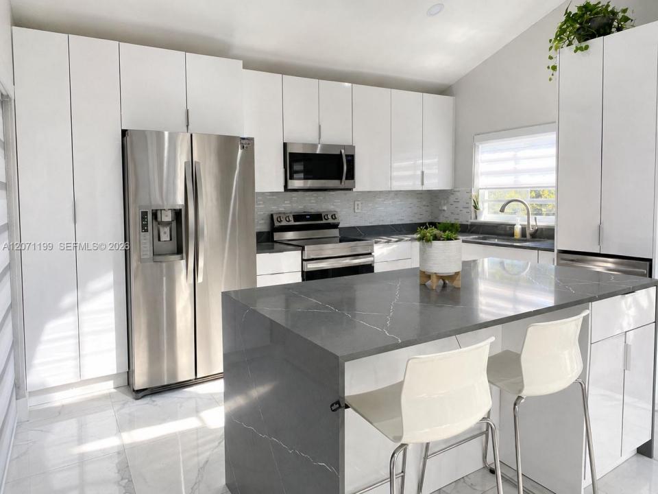 13290 NW 7th St, Plantation, Floride 33325, États-Unis