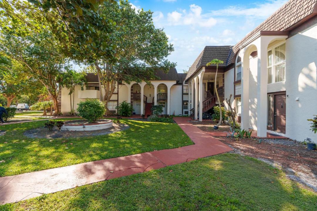 6181 NW 57TH Street 107, Tamarac, Floride 33319, États-Unis