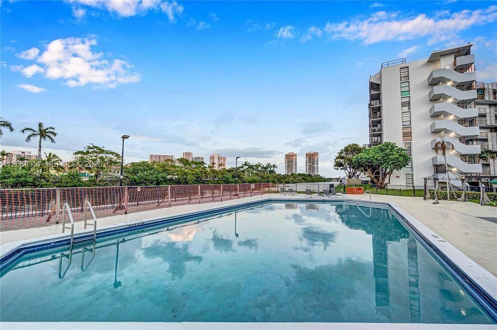 3401 N Country Club Dr EI-216, Aventura, Florida 33180, Estados Unidos