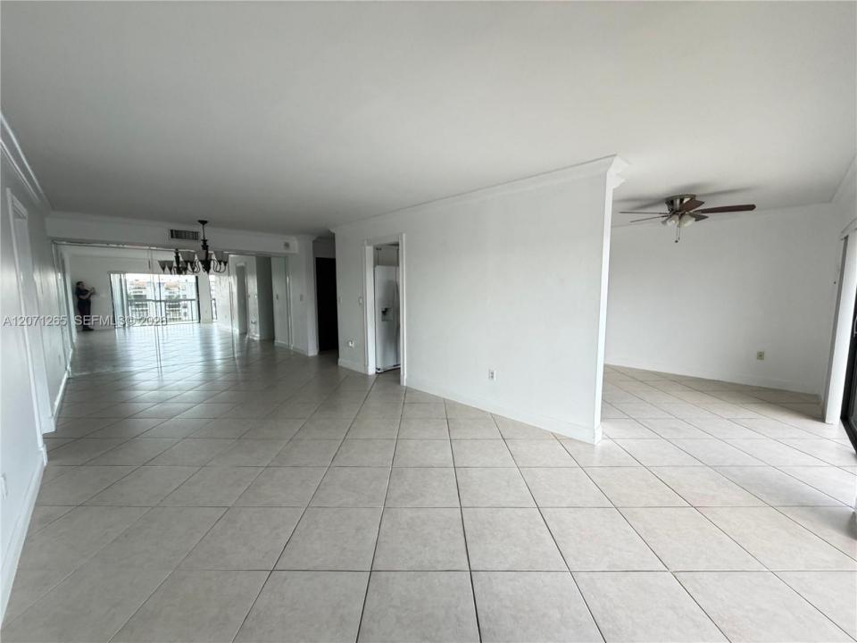 1350 SW 122nd Ave 404, Miami, Floride 33184, États-Unis