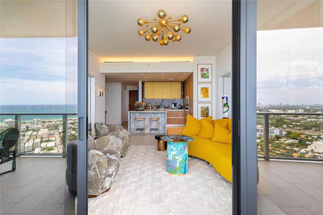 501 West Ave 3404, Miami Beach, Florida 33139, USA