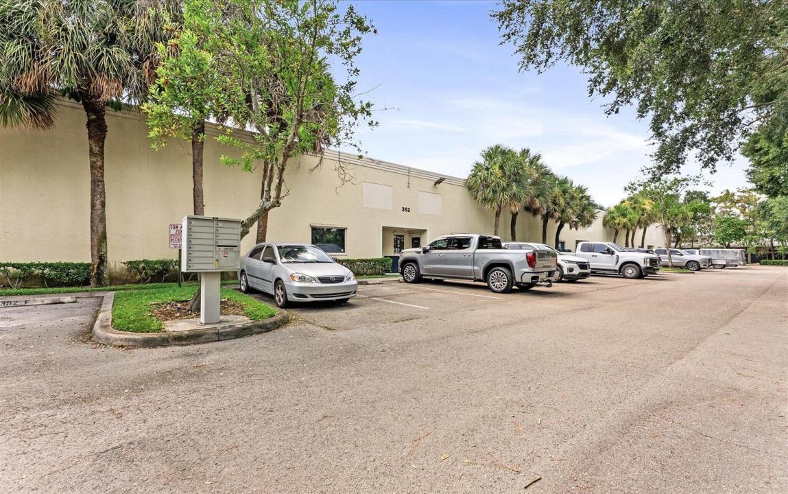 352 Tall Pines Road G, West Palm Beach, Florida 33413, Stati Uniti