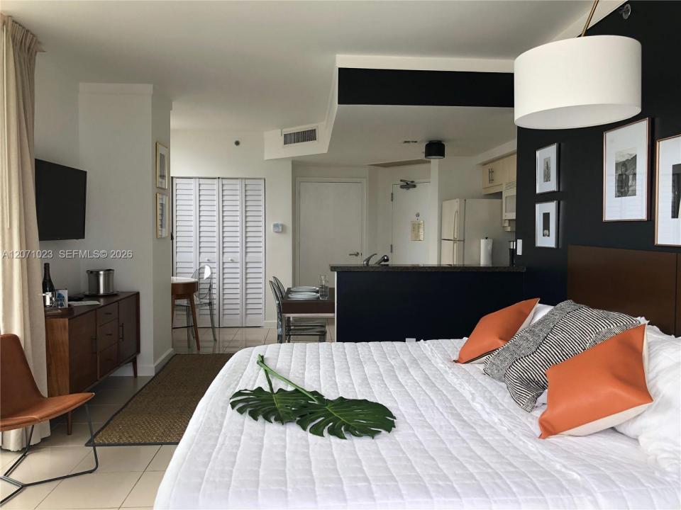 2889 Mcfarlane Rd 1610, Miami, Floride 33133, États-Unis