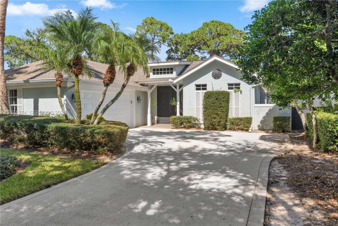 1018 SW Carolina Cir SW, Vero Beach, Florida 32962, USA