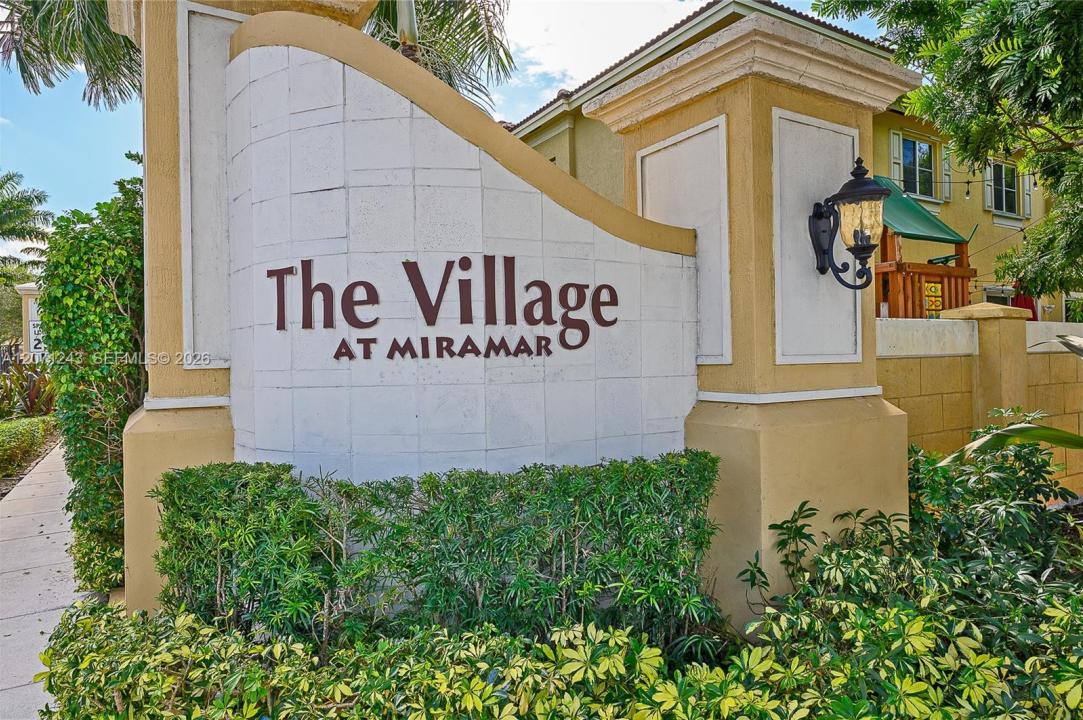 1810 SW 91st Ave, Miramar, Floride 33025, États-Unis