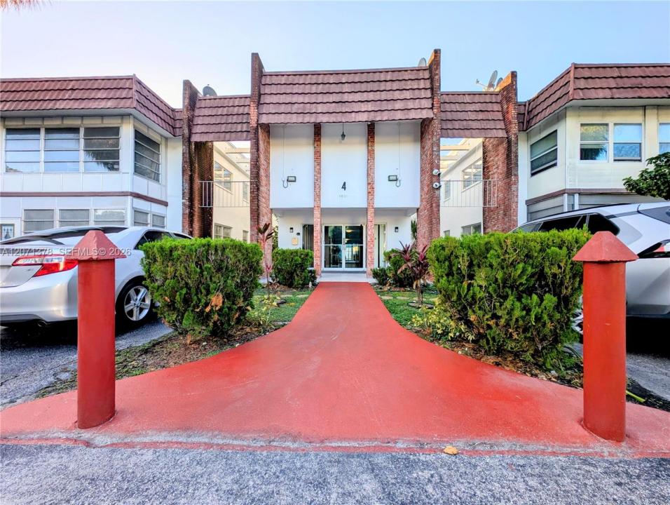 4801 NW 22nd Ct 205, Lauderhill, Floride 33313, États-Unis