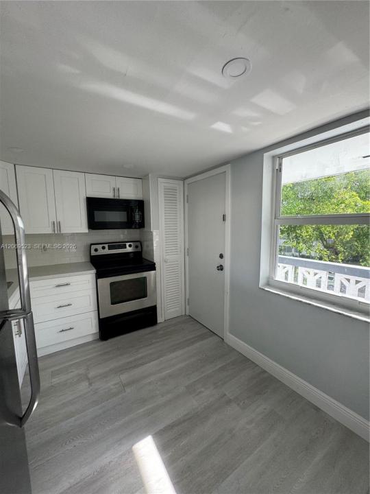 1398 NE 191st St C305, Miami, Florida 33179, Stati Uniti