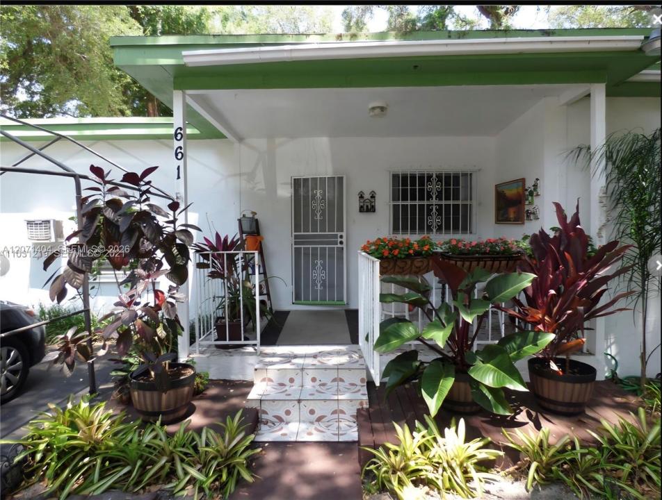 661 NE 164th Ter, Miami, Floride 33162, États-Unis
