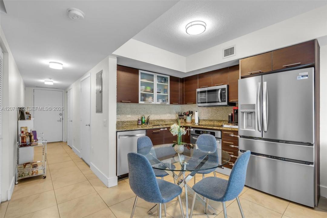 41 SE 5th St 908, Miami, Floryda 33131, USA
