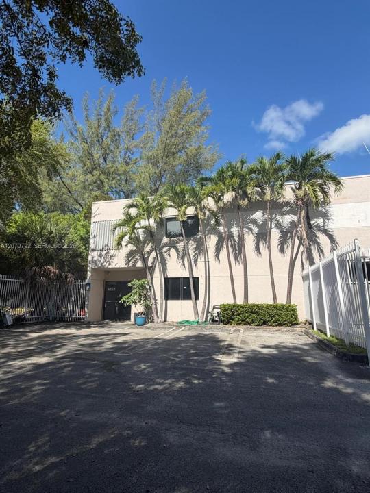 1650 NW 95th Ave, Doral, Florida 33172, USA