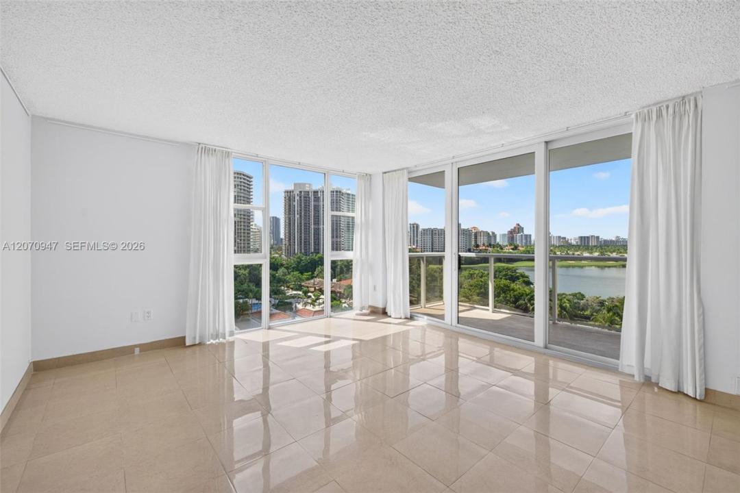 3731 N Country Club Dr 1023, Aventura, Floride 33180, États-Unis