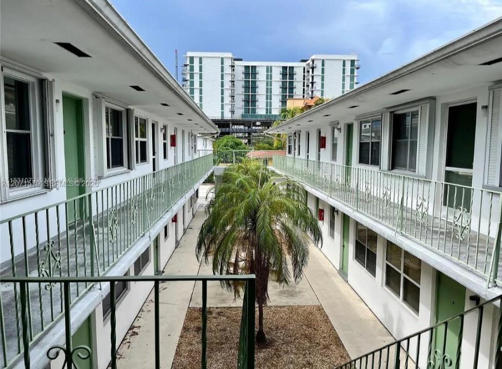 1824 Monroe St 8, Hollywood, Floride 33020, États-Unis