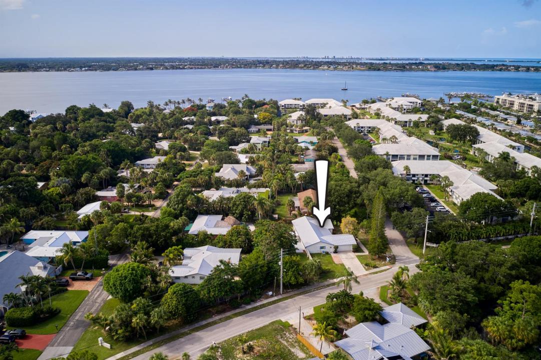 296 SE Wentworth Drive, Stuart, Floryda 34996, USA
