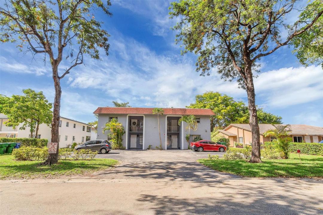 10131 NW 35TH Street 16, Coral Springs, Florida 33065, Amerika Birleşik Devletleri