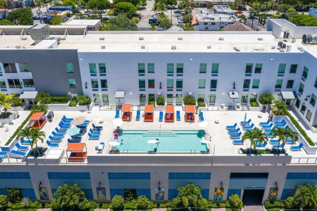 236 SE Fifth Avenue 303, Delray Beach, Florida 33483, USA