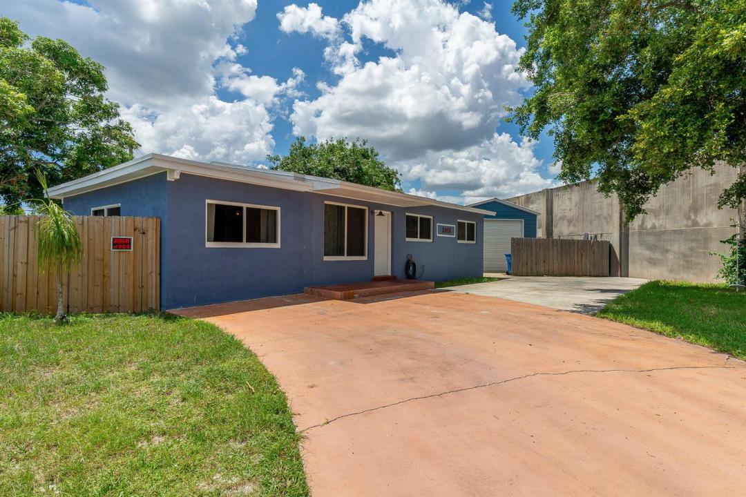 1446 W DREW Street, Lantana, Floride 33462, États-Unis