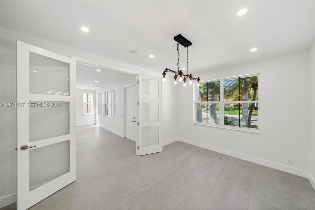 1855 Hidden Trail Ln, Weston, Florida 33327, Stati Uniti