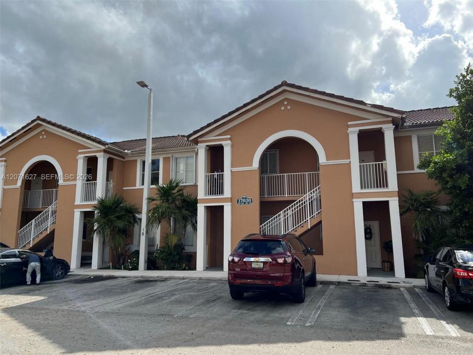 17630 NW 73rd Ave 203-4, Hialeah, Floride 33015, États-Unis