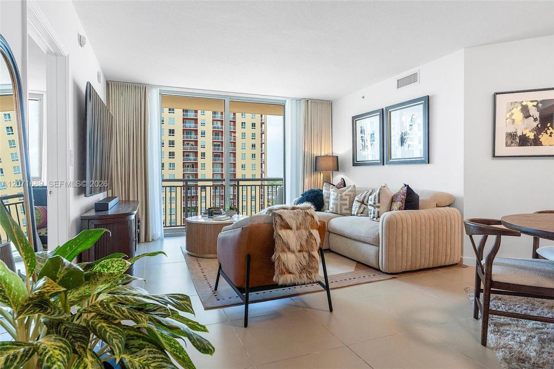 9066 SW 73rd CT 1007, Miami, Florida 33156, Stati Uniti
