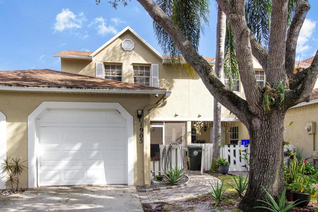 1905 MAPLEWOOD Drive, Floride 33415, États-Unis