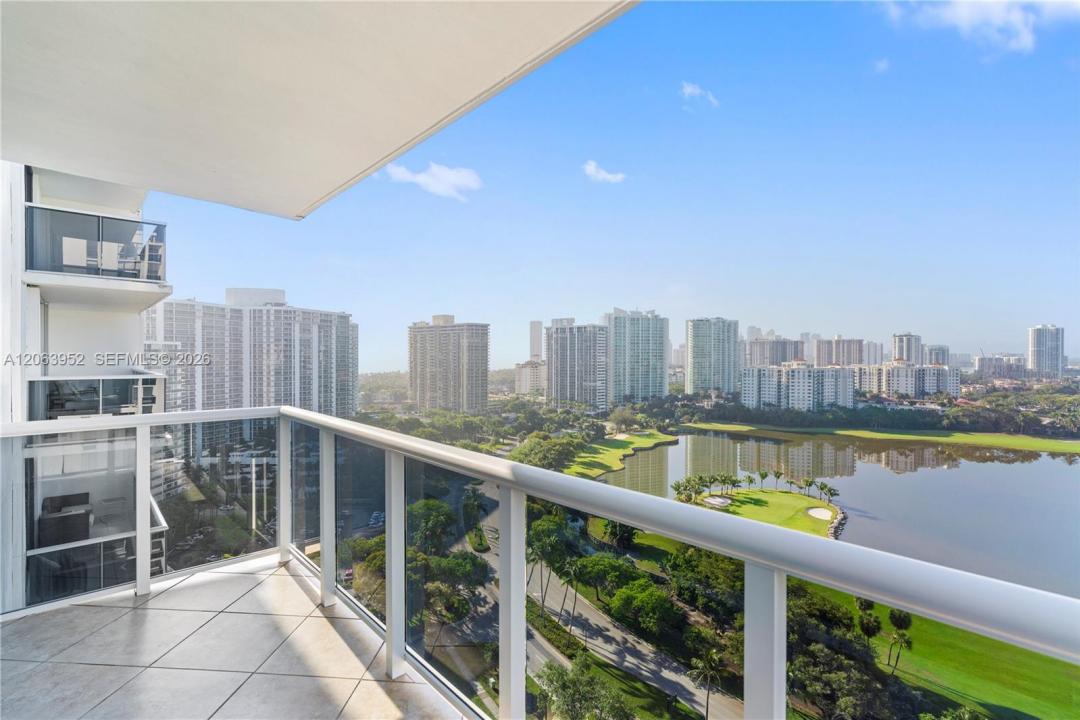 3675 N Country Club Dr 2208, Aventura, Flórida 33180, Estados Unidos