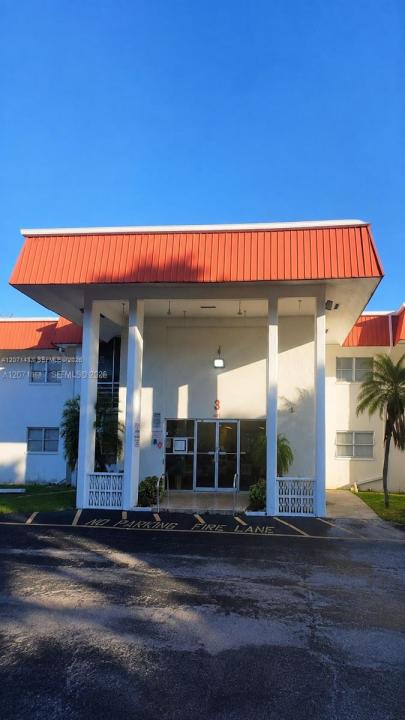 4881 NW 22nd St B15, Lauderhill, Floride 33313, États-Unis