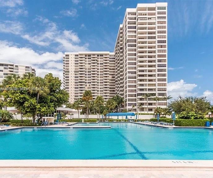 2500 Parkview Dr 1705, Hallandale Beach, فلوريدا 33009, الولايات المتحدة