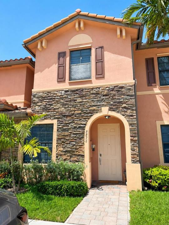 8876 W 35th Way, Hialeah, Florida 33018, USA