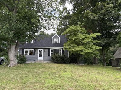 15 Baneberry Drive, Cranston, Rhode Island 02921, USA