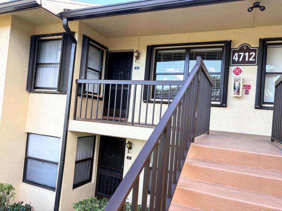 4712 E LUCERNE LAKES E Boulevard 203, Lake Worth, Florida 33467, USA