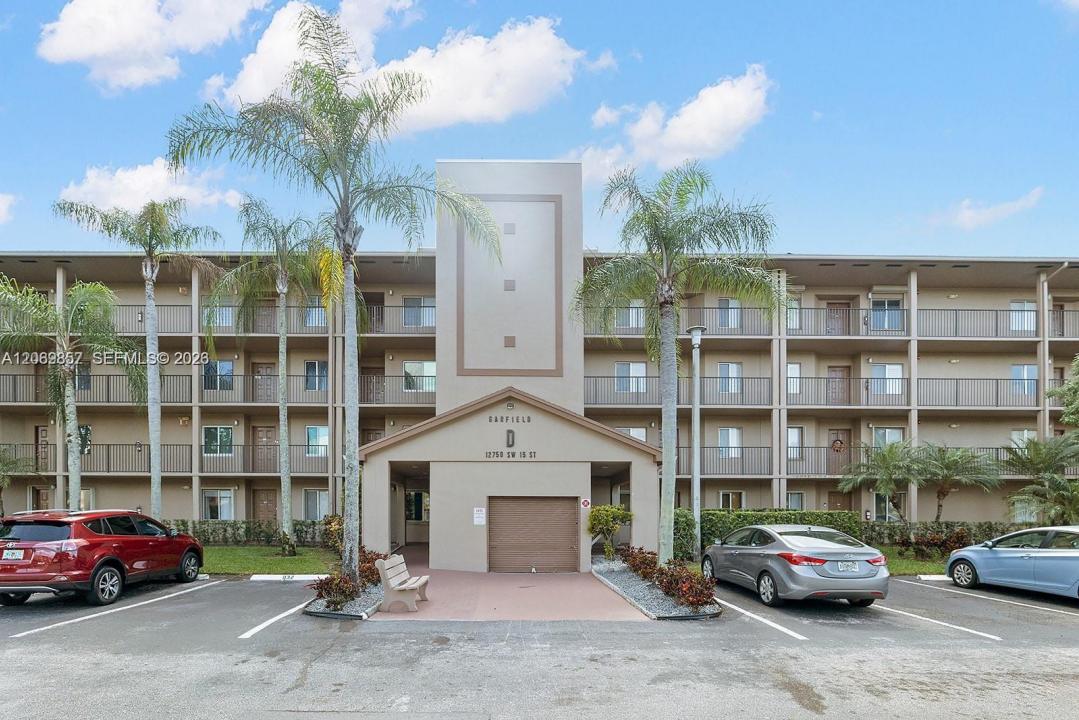 12750 SW 15th St 204D, Pembroke Pines, Floride 33027, États-Unis
