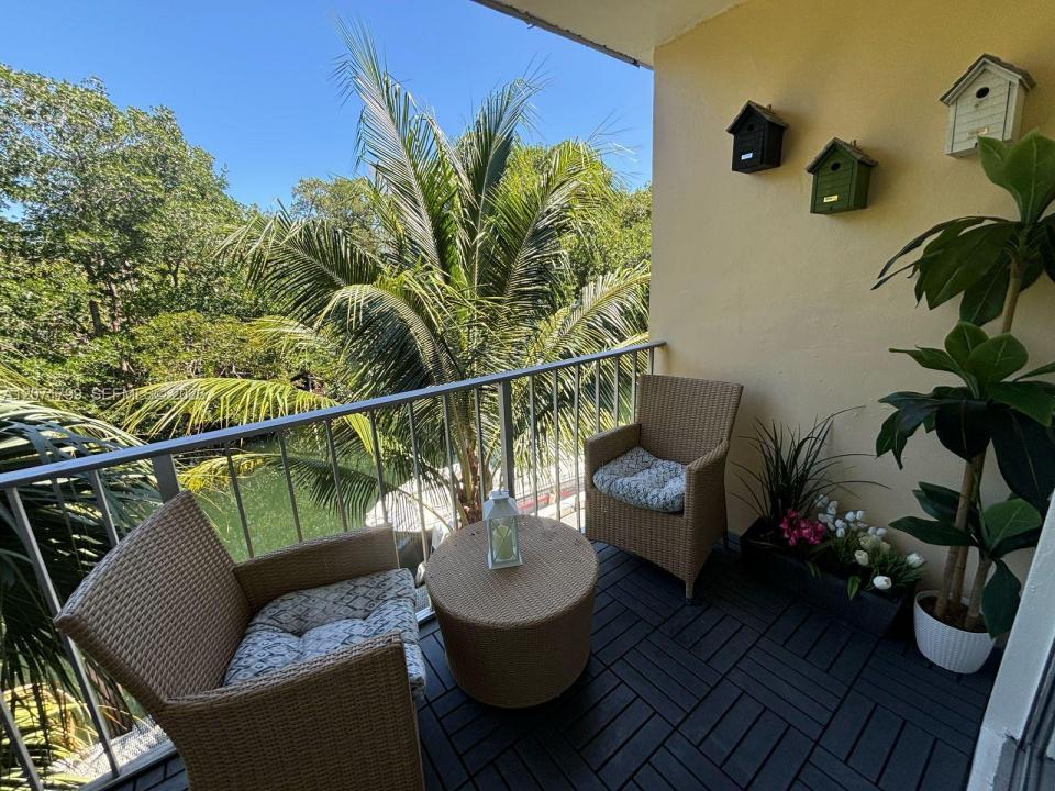 1860 Venice Park Dr 206, North Miami, Floride 33181, États-Unis