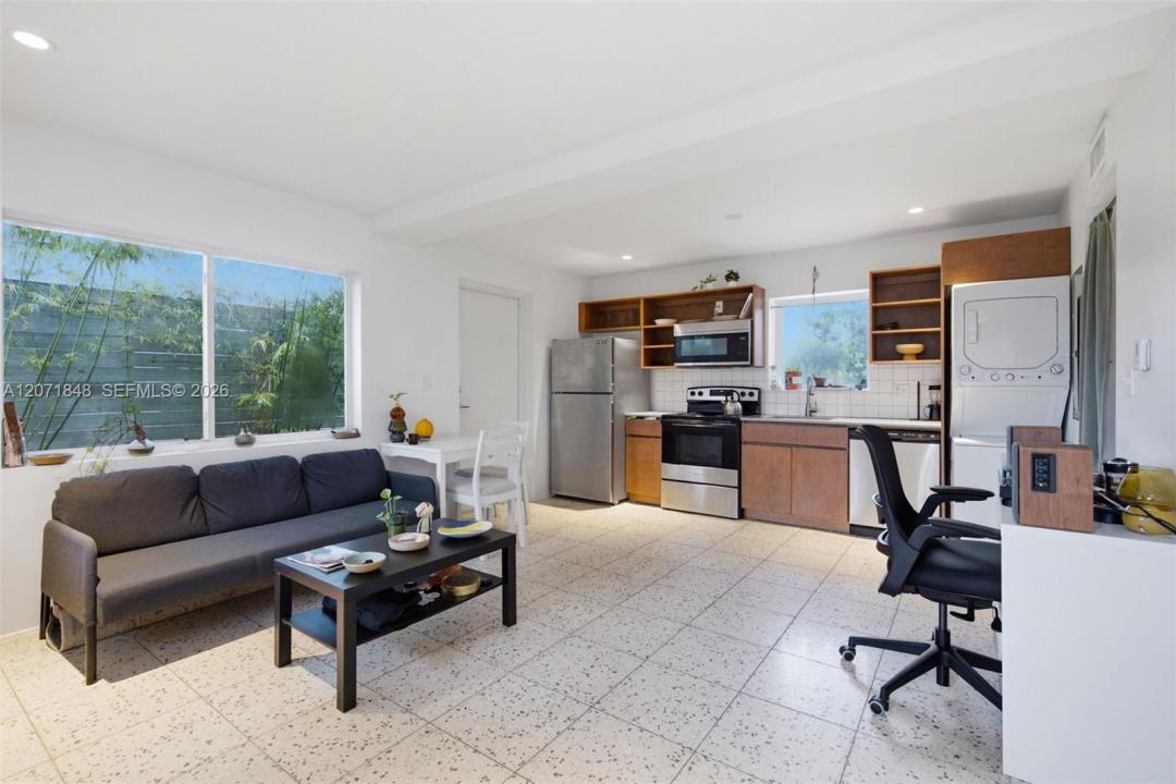 127 NW 74th St 2, Miami, Floride 33150, États-Unis