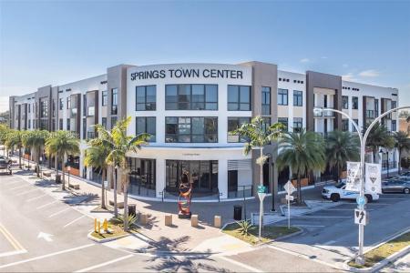 1 Curtiss Pkwy 313, Miami Springs, פלורידה 33166, ארצות הברית של אמריקה