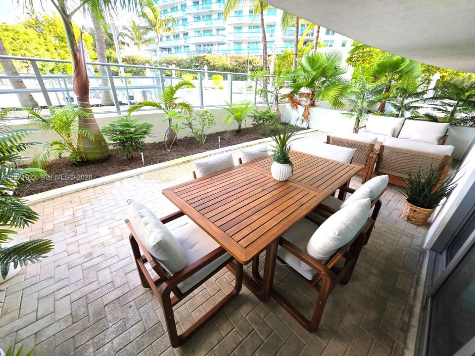 6620 Indian Creek Dr 112, Miami Beach, Florida 33141, USA
