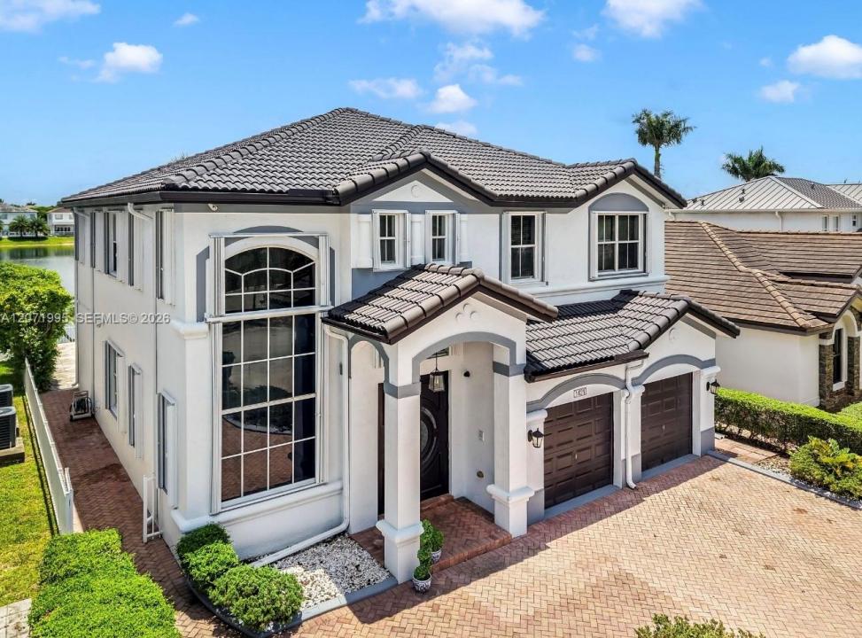 1421 SW 153rd Path, Miami, Floryda 33194, USA