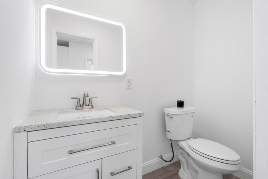 699 NE 40TH Street, Oakland Park, Florida 33334, Stati Uniti