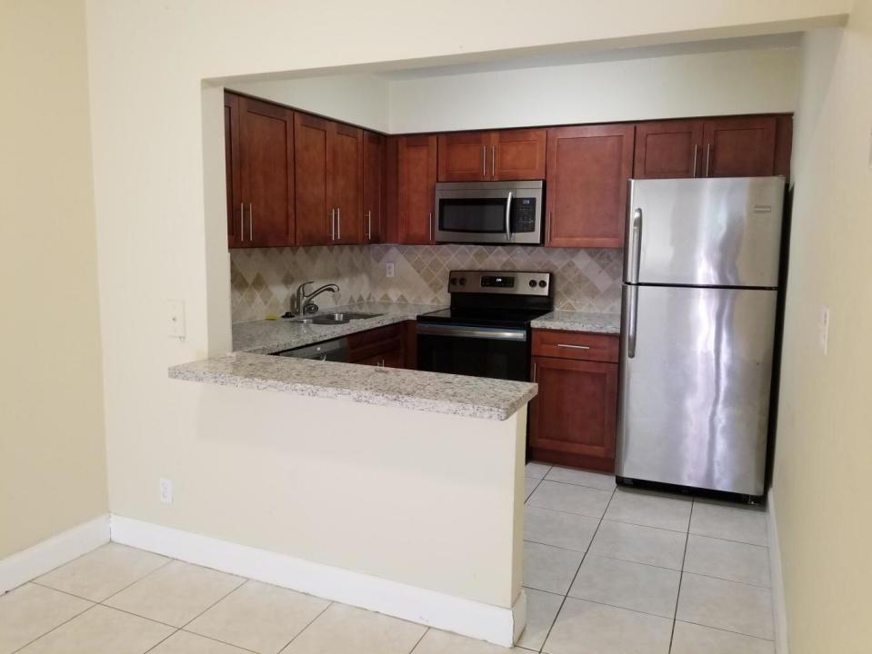 190 NE 40TH Street 196, Oakland Park, Floryda 33334, USA