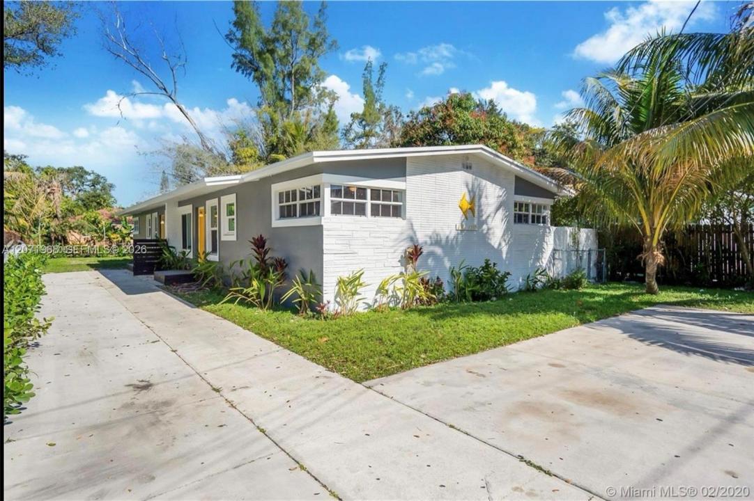 1301 NE 147th St 1301, Miami, Florida 33161, Stati Uniti