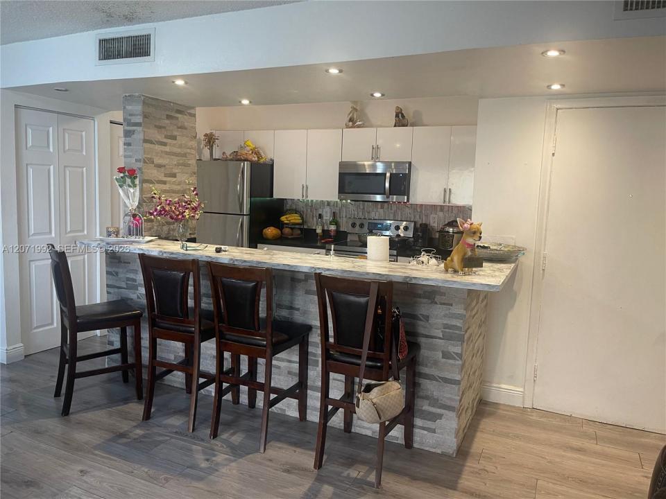 636 NW 114th Ave 102, Sweetwater, Florida 33172, Stati Uniti