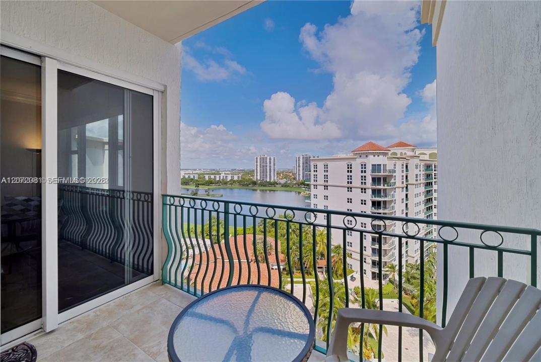 19900 E Country Club Dr TS18, Aventura, Florida 33180, USA