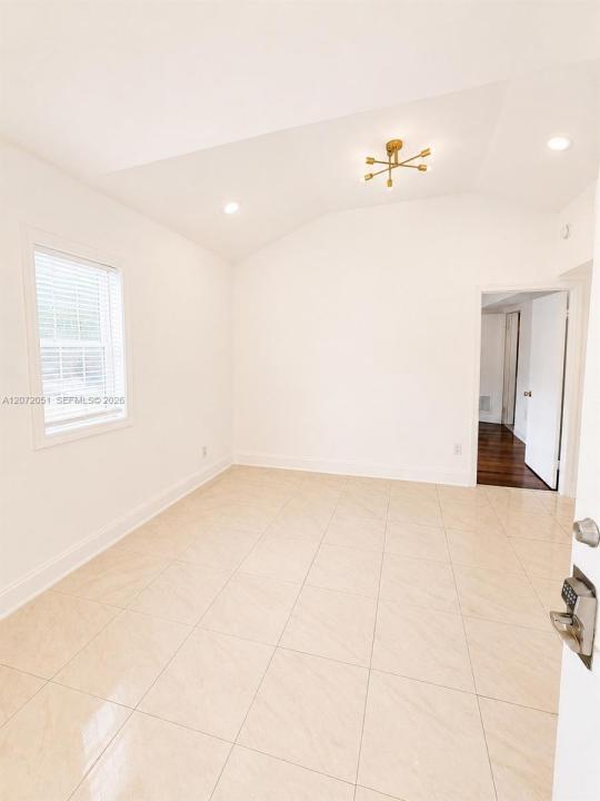 1440 Pennsylvania Ave 3, Miami Beach, Flórida 33139, Estados Unidos