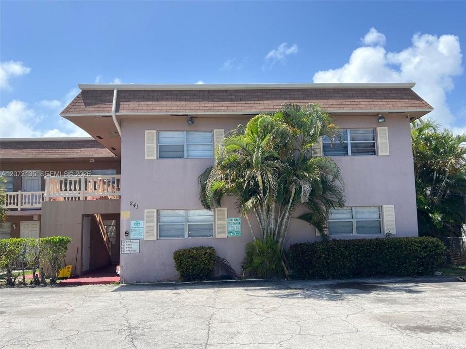 241 SE 9th Ave 109, Pompano Beach, Floride 33060, États-Unis