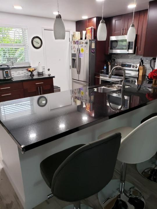 900 NE 12th Ave 302, Hallandale Beach, Floride 33009, États-Unis