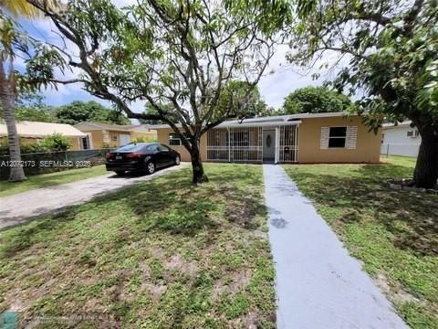 1245 NW 126th St, North Miami, Florida 33167, USA